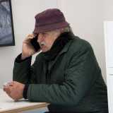 �Ho parlato con mio figlio che vive ad Ancona � ci racconta Antonio -. Mi ha raccontato di alcuni problemi di salute del figlio e di alcune sue difficolt� e io l�ho ascoltato perch� gli voglio sempre bene. Anche se in questo momento chi sta passando i veri guai sono io: non ho i soldi nemmeno per una telefonata�